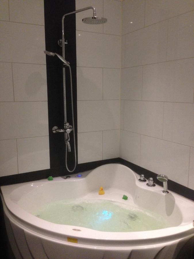 Beach Rose, 1 Free Parking, 2 Min. From Beach, Jacuzzi โนร์ดวิก ภายนอก รูปภาพ